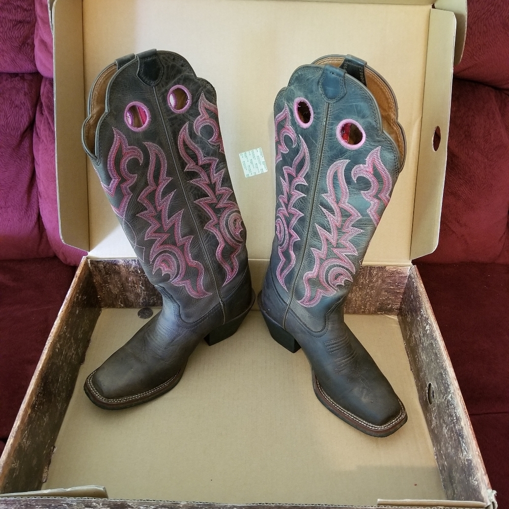 Tony Lama boots